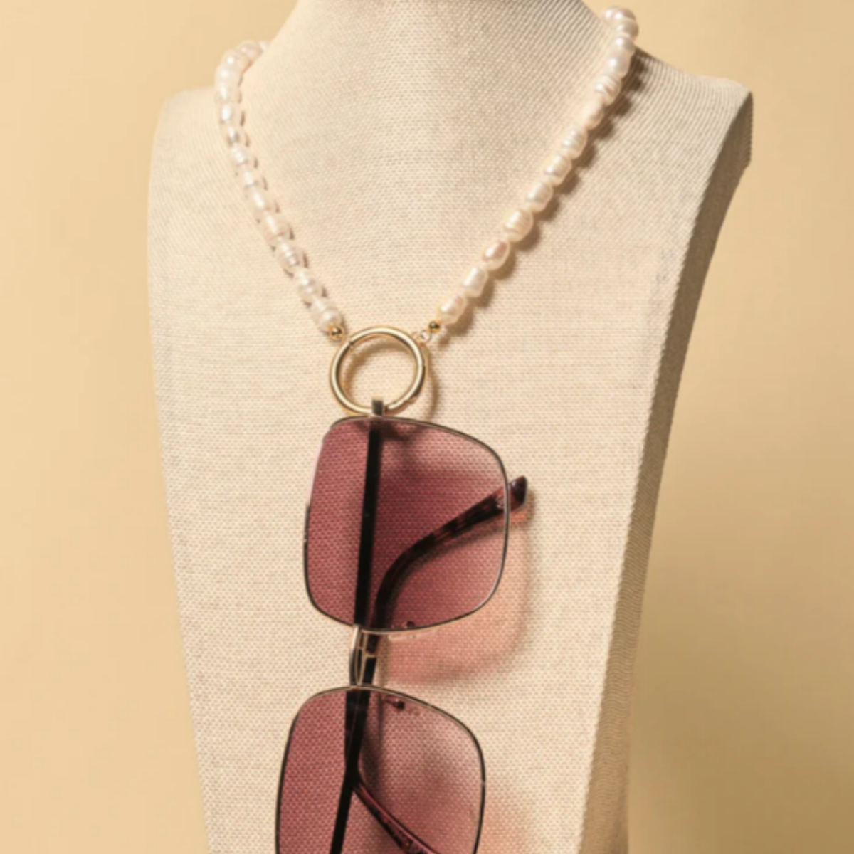 Sunny Cords Necklace Pearly